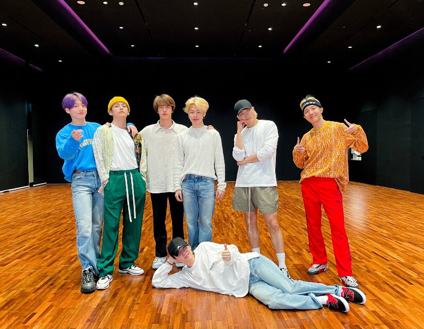 CCarmyM1's tweet image. Vota por BTS usando:

 #KCAMexico #Butter #ARMY #BTS  @BTS_twt 

Puedes votar hasta 10 veces por día.