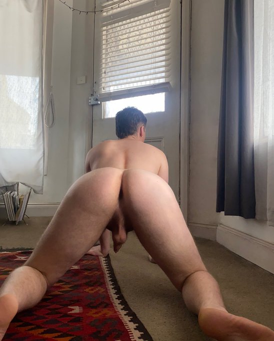 Watch brunny boy's leaked NSFW photo on TwXstars