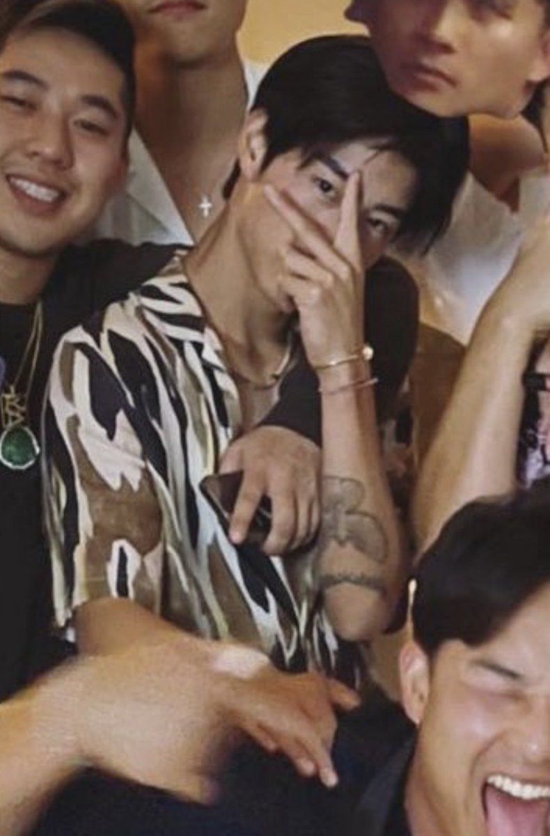 ตั้งแต่กลับแอลเอไม่มีวันไหนที่มาร์คต้วนไม่ฮอตเลยว่ะ