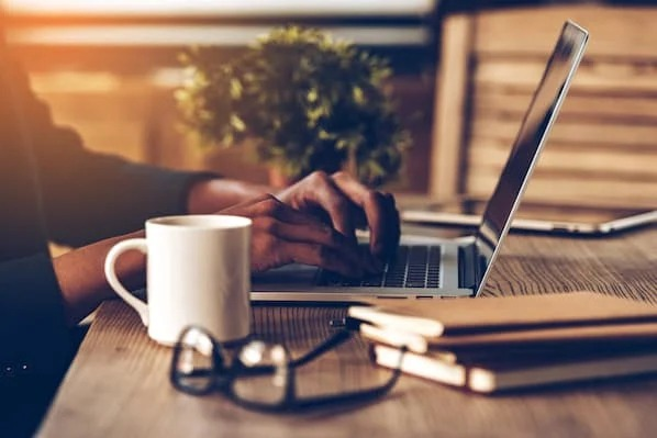 RAY_EUScapp's tweet photo. Did  you know that the Daily Agent's income is from Ray-E company and the team's trading commission if from the IIP. Means you cannot get the team's trading commission if your team is trading in non insurance.
#RAY_E_Securities
#RAY_ESecurities
#RAYESecurities https://t.co/IPyDtQ686U