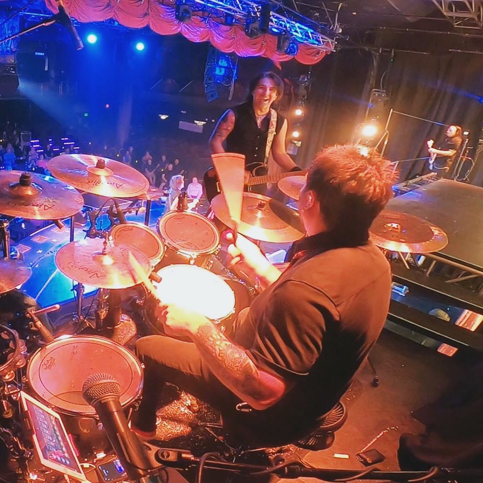 That moment when... your buddy comes to say hello mid-gig and you make each other laugh. Good times at @queensofrockofficial tonight!!!
#drummer #drumlife #musicislife #musicianlife #giglife