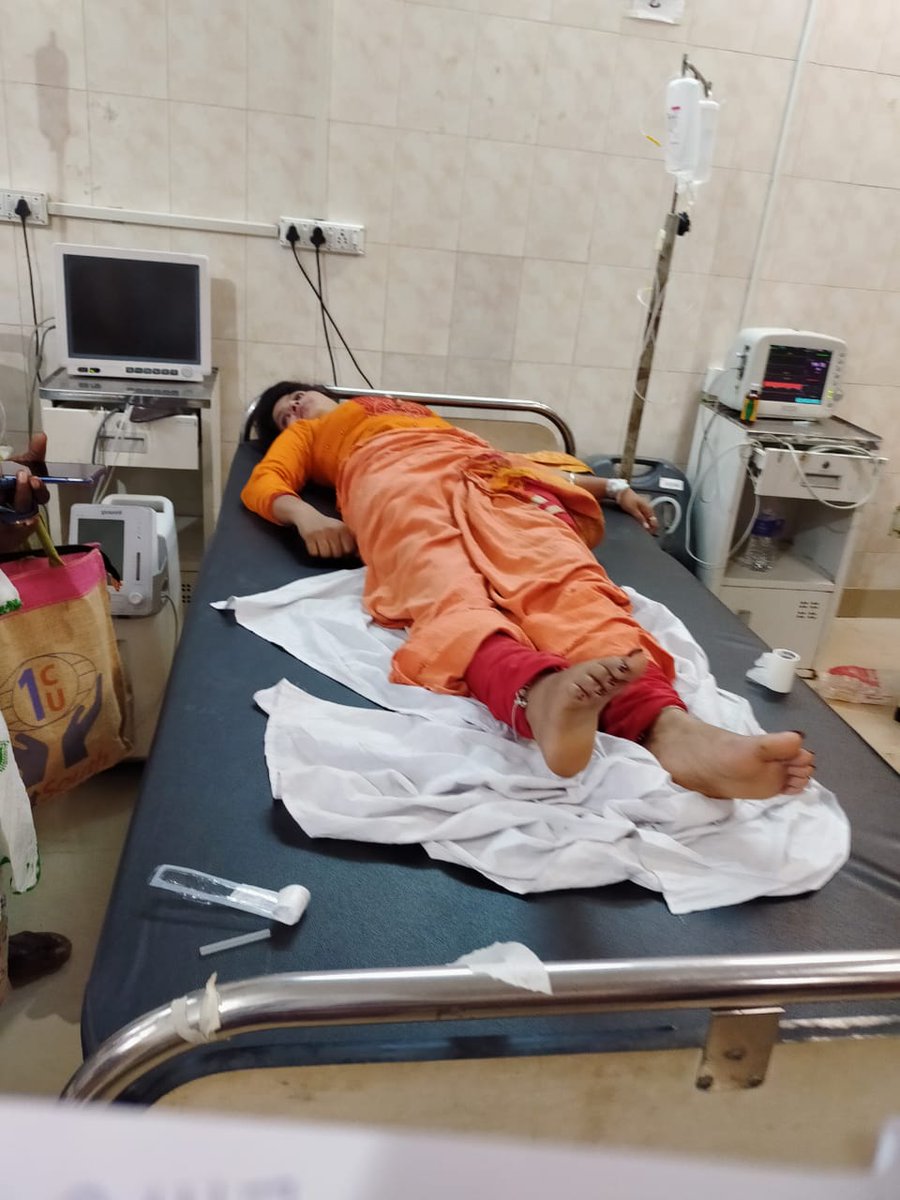 #open_jhar_Ekalyan_portal(2020-2021)
<a href="/HemantSorenJMM/">Hemant Soren</a> 
<a href="/ChampaiSoren/">Champai Soren</a> 
<a href="/EkalyanInfo1/">E-kalyan Info</a>
There is a girl who is protesting  in Ranchi Raj bhawan from yesterday morning and today she is being unconscious just because of state government negligence.