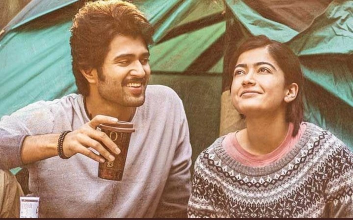 samosaaaaa's tweet photo. It's #2YearsForDearComrade 😍
One of my favourite Movie and close to heart ♥️
#VijayDeverakonda #RashmikaMandanna https://t.co/VlGqIujy54