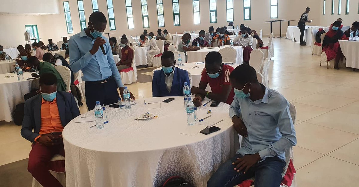 TIPOfficial__'s tweet photo. Kwa mara nyingine tena, @TIPOfficial__ tupo Mwanza kwa lengo letu lilelile la kuendelea kuwajengea uwezo vijana kufahamu namna ya kutumia mitandao ya Kijamii kwa ufanisi ili kuhamasisha jamii kwenye kampeni ya #RafikiKapimeHIV na #ZuiaUkatiliKwaWatoto.

#TIPDigitalTraining https://t.co/tInVQ5mXYl