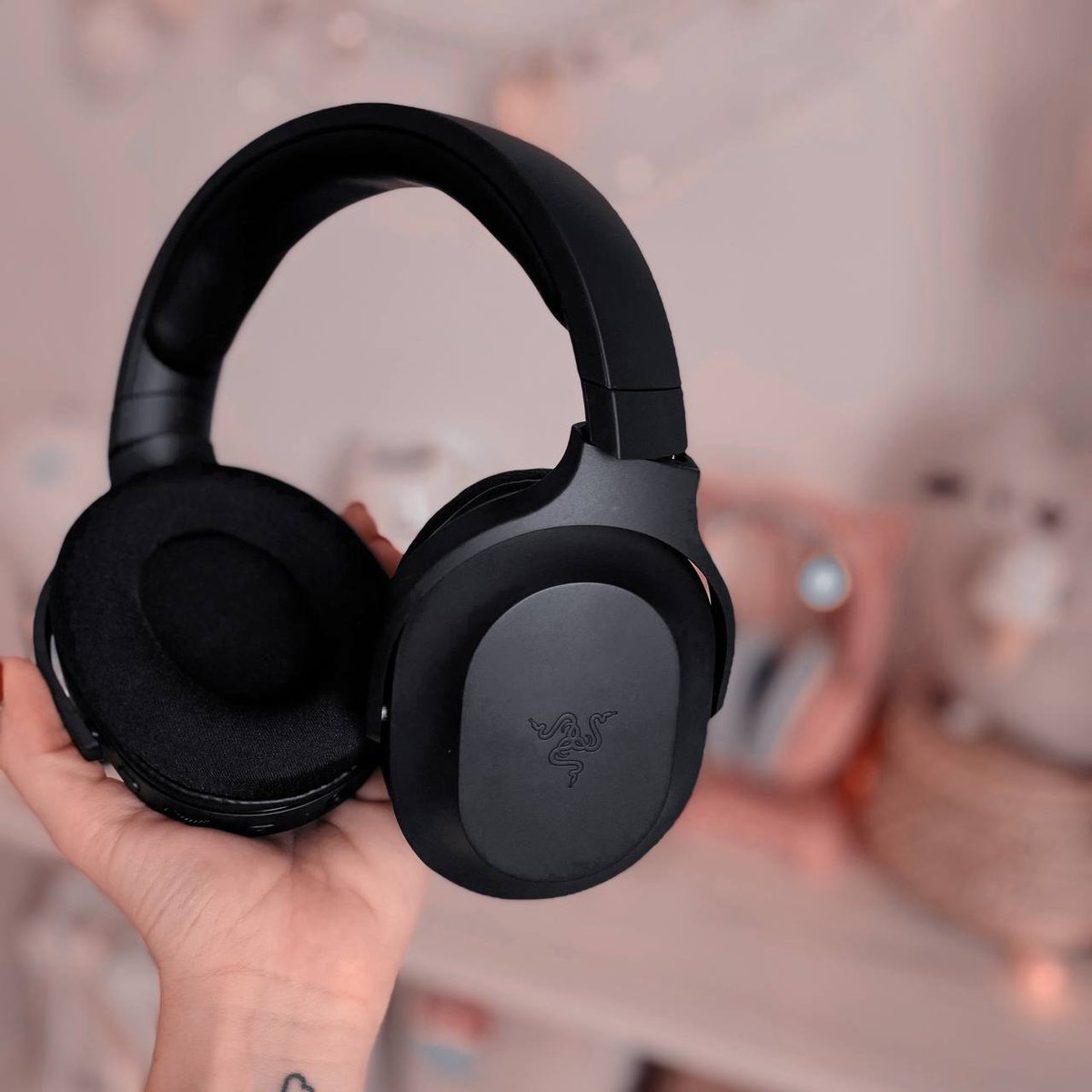 ronrolove's tweet photo. ✨¡¡#SORTEO de unos Razer Barracuda X!!✨
Para participar:
· Follow @ronrolove y @RazerES
  
· RT este tweet 💚

#RazerAmbassadors 
Válido hasta el 3/8/2021 para residentes en España. https://t.co/ft6iSCCz3X