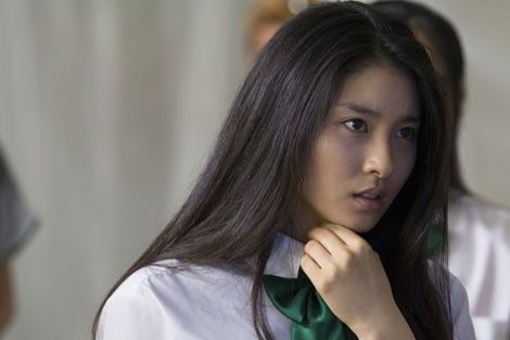 カール 人狼ゲーム ビーストサイド の土屋太鳳さん やさぐれ具合が本当好き 個人的に凄いと思ったのは 違和感なく自然と 役がイカれている理由に説得力を感じさせてくれたこと 普段のイメージとのギャップにもやられる 内容的に万人