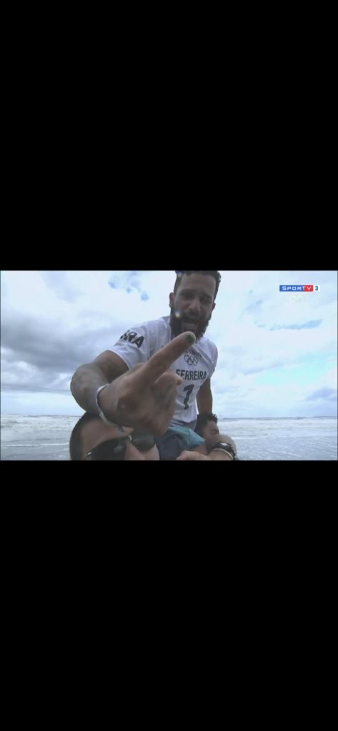 _bruurossi's tweet photo. como dormir agora ?! adrenalina a mil !! #Italoferreira #OURO https://t.co/i4g3C4cza6