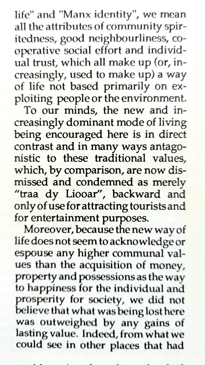 Manx_James's tweet photo. Focklyn feer symoil, voish 'Manx Life' Jerrey Arree 1989.
#manx #fsfo https://t.co/O5uURs6hZP