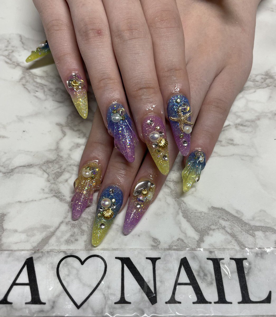 A Nail れみちゃんネイル スカルプ 本厚 本厚木 南口徒歩5分 スカルプ やり放題 マーメイドネイル ラメ 夏ネイル Anail