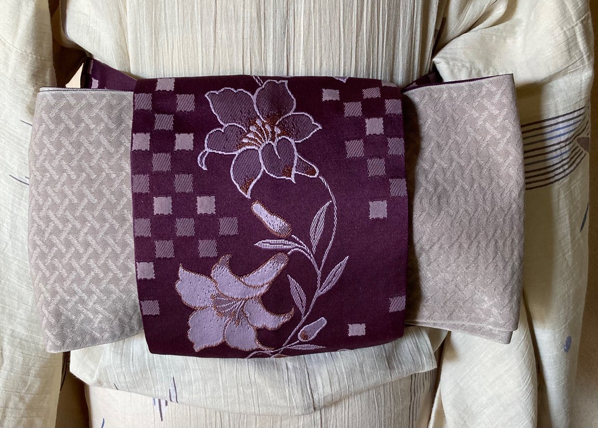 花散里 半幅帯の結び方を変えて遊ぶ 基本形の文庫結びは キチンと ちょっと華やかさアップの片流し