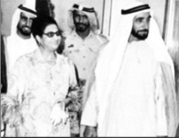 صورة من #التاريخـالإماراتي للشيخ زايد بن سلطان والسيدة أم كلثوم
buff.ly/3rG1hib