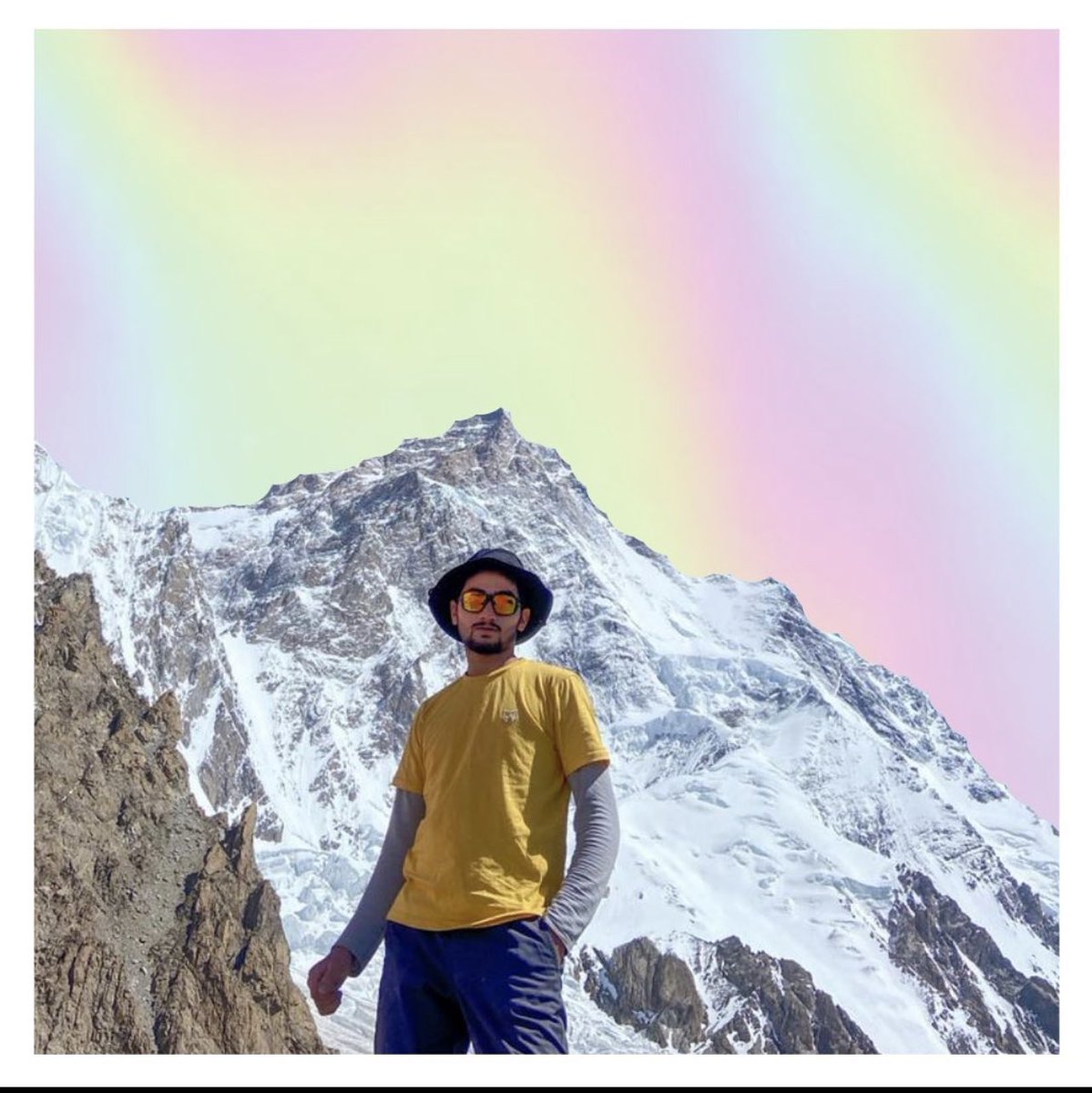shahveerjaay's tweet photo. Ma Mann!! Youngest to summit K2. Super proud of you bro!
@Shehrozekashif2 https://t.co/uUzd9nUDip