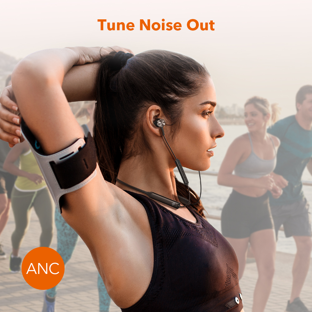 Tune into your workout with the TT-BH042 SoundElite headphones 🏃‍♀‍
​
The neckband and IPX4 water protection lets you explore every possibility so you can take your workout to the next level, come rain or shine ☀💦