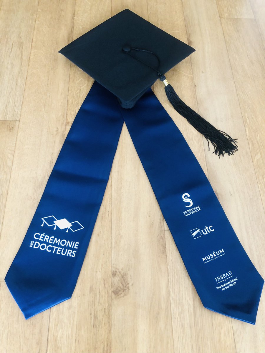 KarapinarDilan's tweet photo. @Sorbonne_Univ_ After 2 years , receiving my graduation kit , Time flies 👩🏻‍🎓 #PhDlife #docteur https://t.co/qEinNCq35L