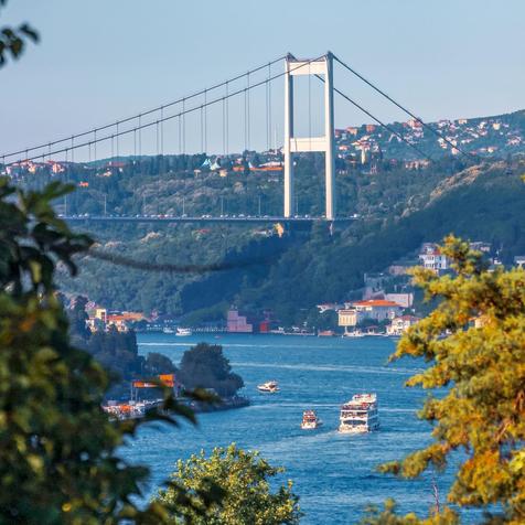 Magnificentours's tweet photo. Bosphorus Istanbul
#turkey #istanbul #bosphorusbridge #turkeytravel2021
📸 @ahmetshhn https://t.co/2HZMCvKvcp