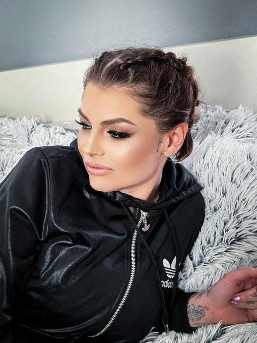 Stell mir eine Frage 🥰 #instalike https://t.co/uuGGUgPkGk<a href="/tag/instalike"class="tags">#instalike</a>