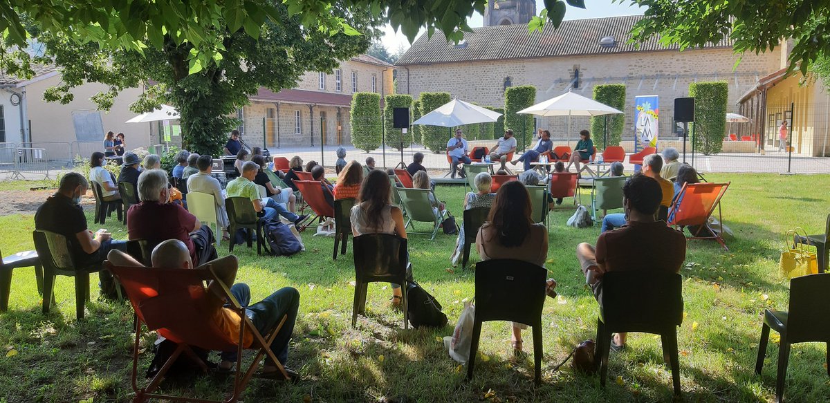 NBarrouillet's tweet photo. Table ronde organisée par @LastradaMarciac en partenariat avec AJC-Jazz Migration et Occijazz. « Faire du Jazz aujourd’hui ! Devenir https://t.co/AewqBXQaXE professionnel. Riche. 
@addagers https://t.co/MYpCZA5tIw