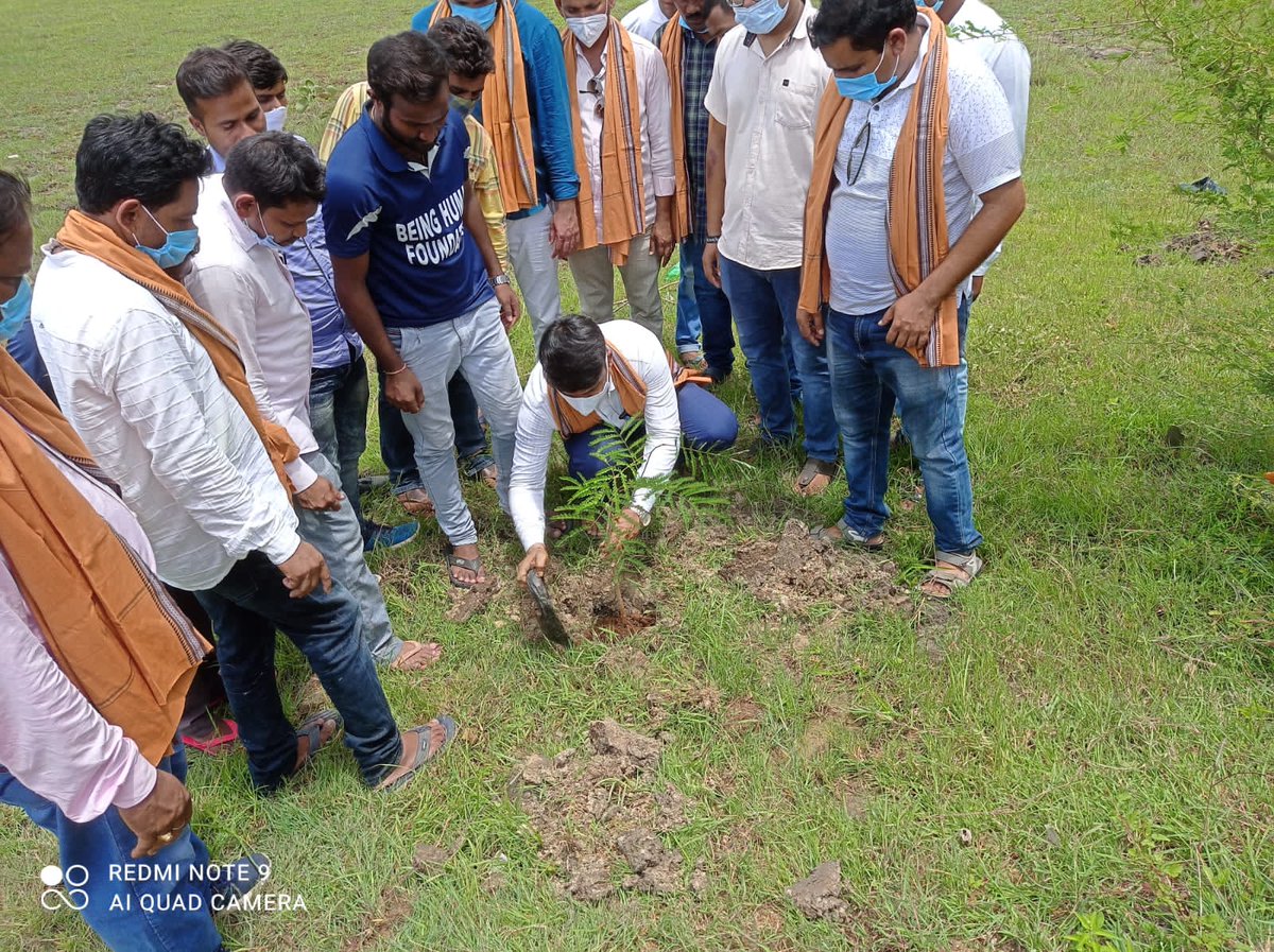 beinghumanBgr's tweet image. କାରଗିଲ ବିଜୟ ଦିବସ ଅବସରରେ 41 ୟୁନିଟ ରକ୍ତଦାନ ଏବଂ ବୃକ୍ଷରୋପଣ କରି ସହିଦ ଯବାନ ମାନଙ୍କୁ ଶ୍ରଦ୍ଧାଞ୍ଜଳି  @CMO_Odisha @Naveen_Odisha @pranabpdas @TukuniSahu @SusantaSingh11 @AnubhavMohanty_ @achyuta_samanta @CollectorBgr @spbalangir @DeoKalikesh @NarasinghMishra @sabyaactor @OdishaCouncil