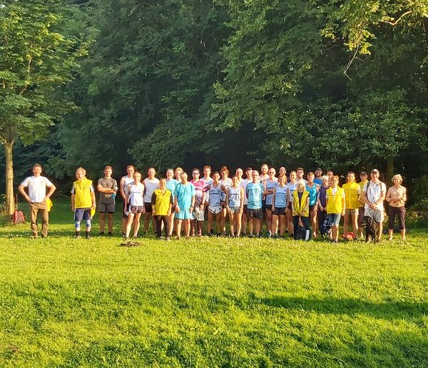 ClaremontRR's tweet photo. A lovely evening for our Summer Handicap on the Moor last night. Great to be altogether again for a Handicap.  Well done to our winner Jamie, &amp; Mungai, 1st #KnockoutCompetition.  Great running all round.  A big thanks to our marshalls, Tom our Handicapper &amp; Anna for the social. https://t.co/lJ753SWUEl