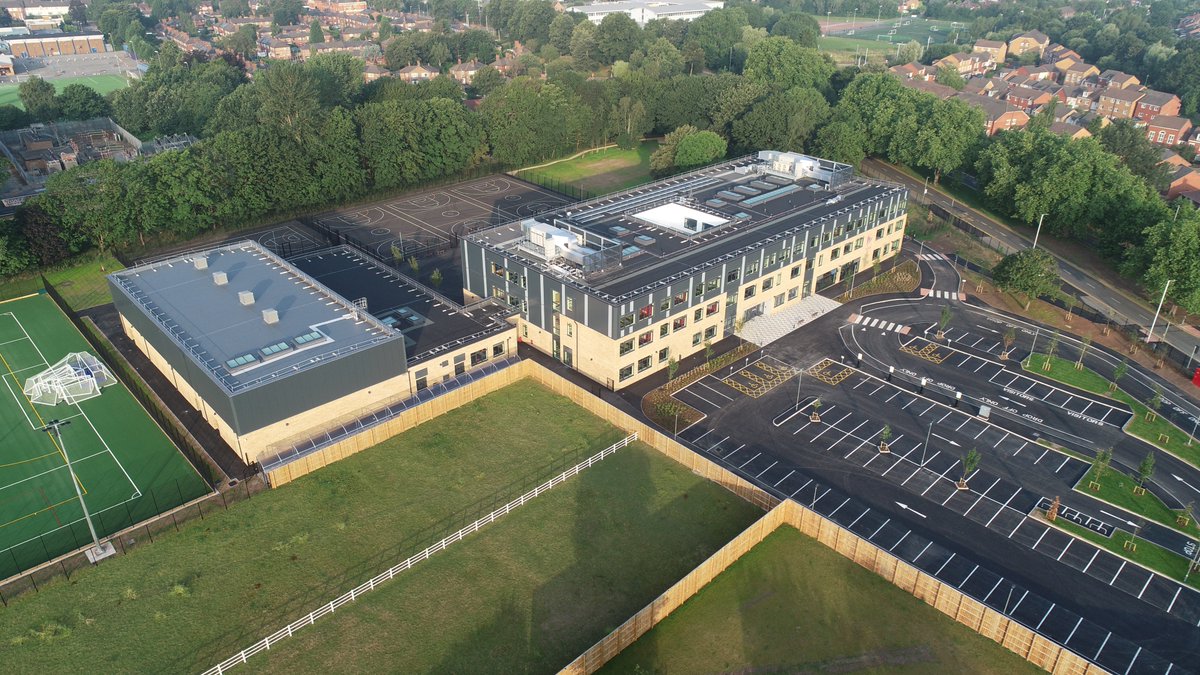 Our BAM North West project team successfully handed over our new £23m Chorlton High School yesterday, completing the project 4 weeks ahead of programme. The project has been an exemplar combination of close collaborative working and teamwork leaving a very happy customer. #bam