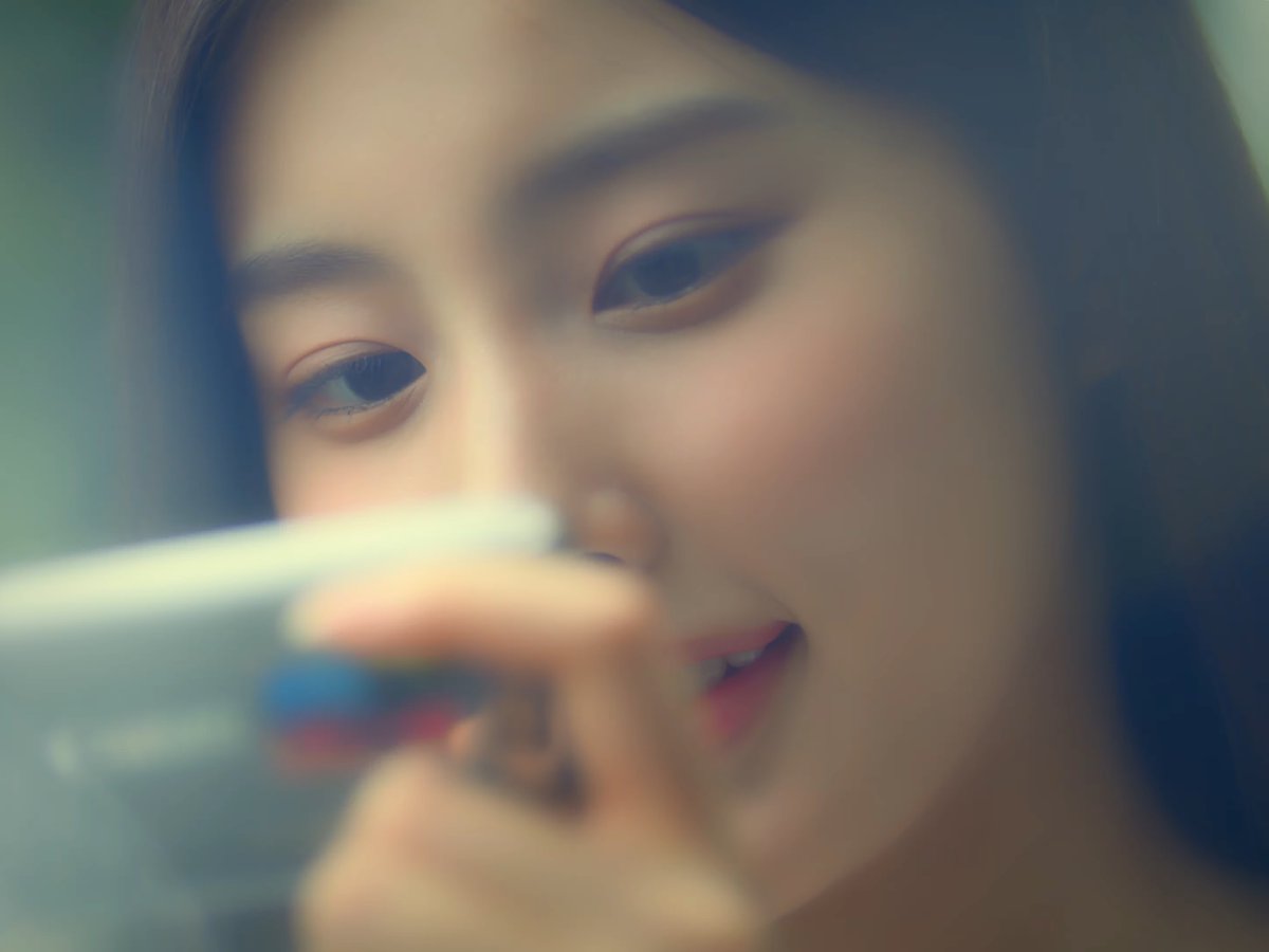 kang hyewon pics tweet media