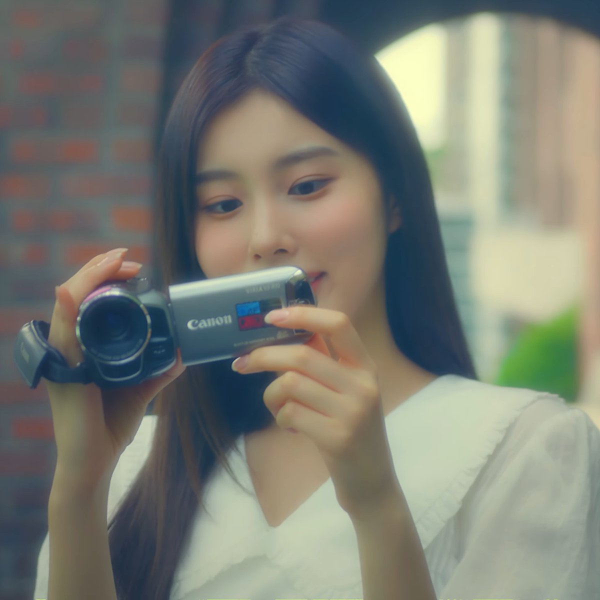 kang hyewon pics tweet media