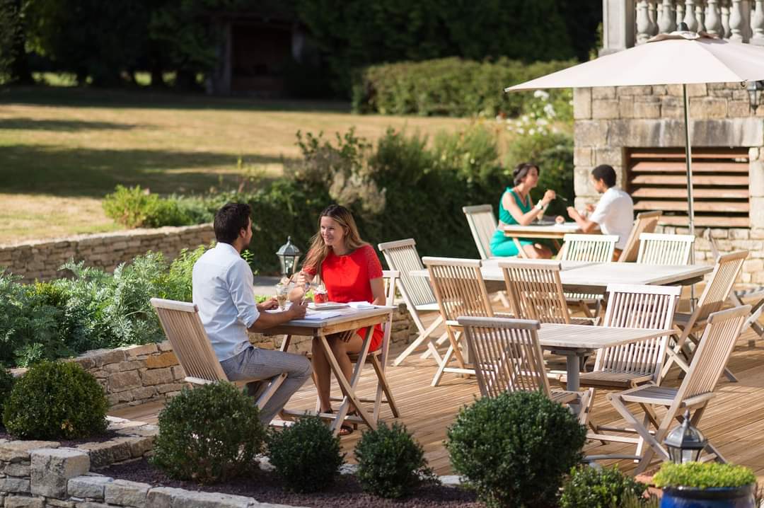 Idée sortie 🍽
Envie d'un restau en amoureux? 
D'une crêperie en famille ? 
Toutes les adresses du <a href="/CentreMorbihan/">Centre Morbihan</a> sont ici, bon appétit ! 
centre-morbihan-tourisme.bzh/deguster/resta…
#centremorbihantourisme #restaurants #morbihan #produitslocaux 
©E.Berthier - Domaine de la Ferrière à Buléon