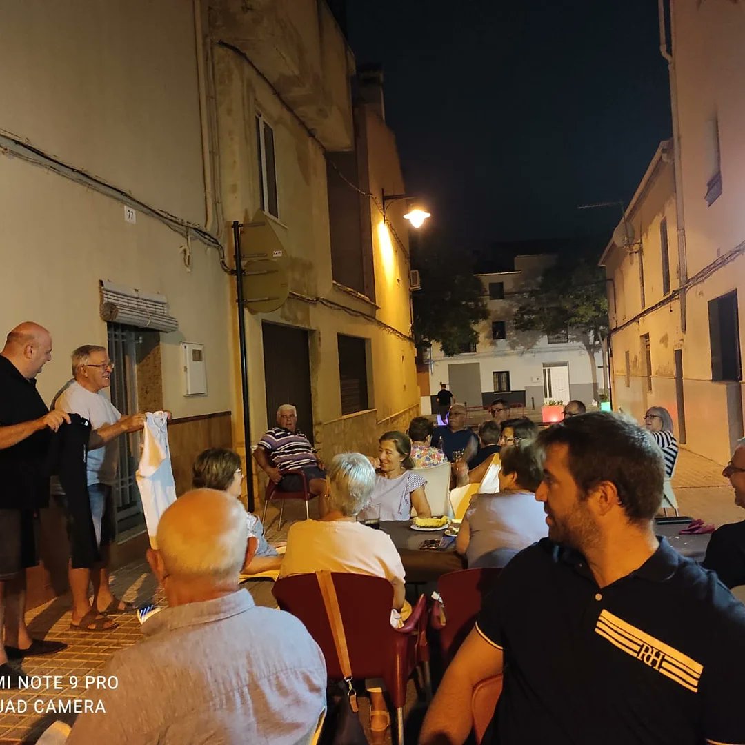 PenaTorreta's tweet photo. La noche del pasado viernes se celebró la cena de fin de temporada  . Aprovechamos para presentar las camisetas de la Peña por nuestro 15 aniversario ( temporada 21-22 ) el primer acto de otros muchos !!! 
Os iremos informando .
#sempreunits 
#ontinyent1931 https://t.co/amIYjCmswr