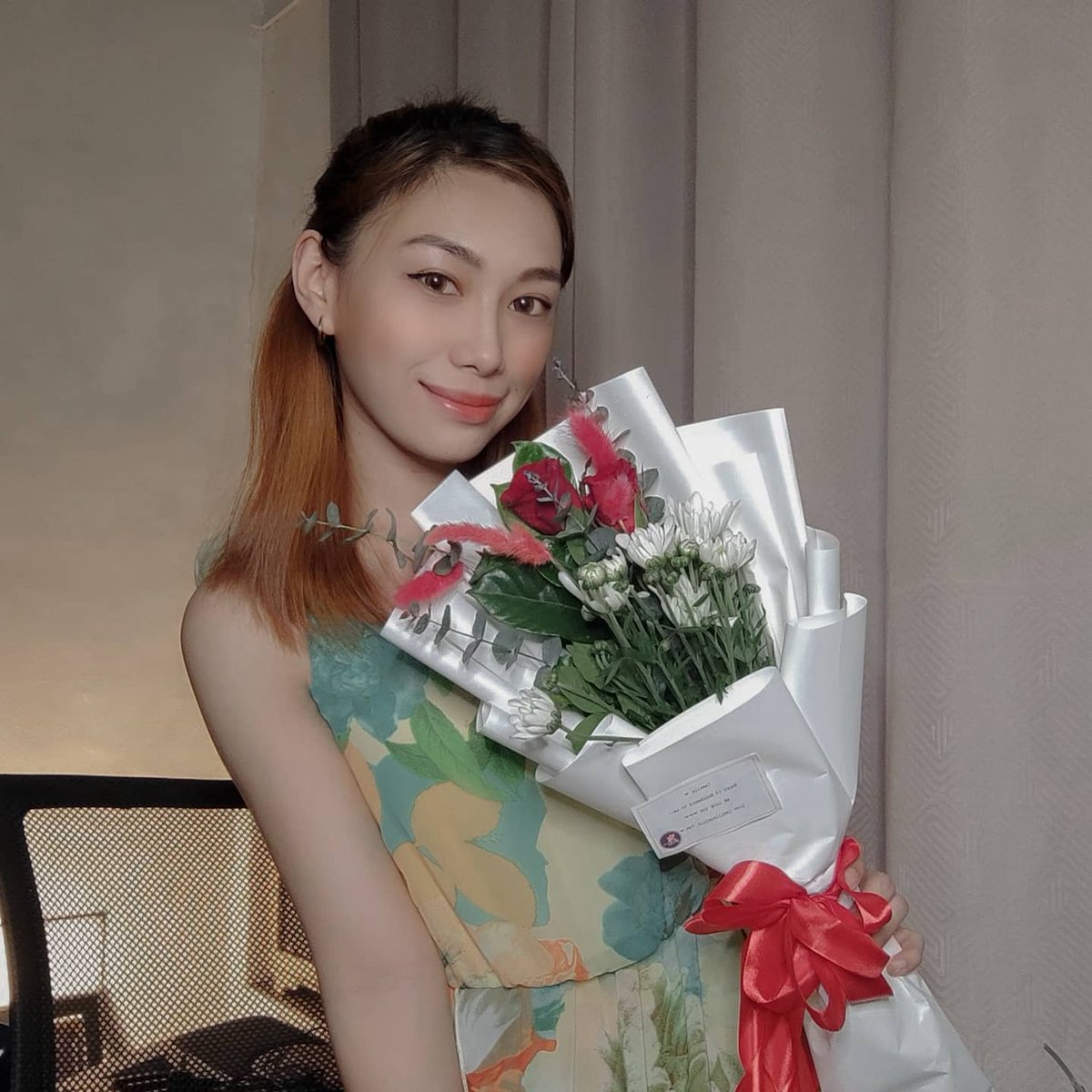 CamilleVienne's tweet photo. Sometimes the little things in life are more than enough. 🤍

Happy 13th fam @camillenatics_official
Thank you so much for this 🌹☁️ https://t.co/wFtQJnw5te