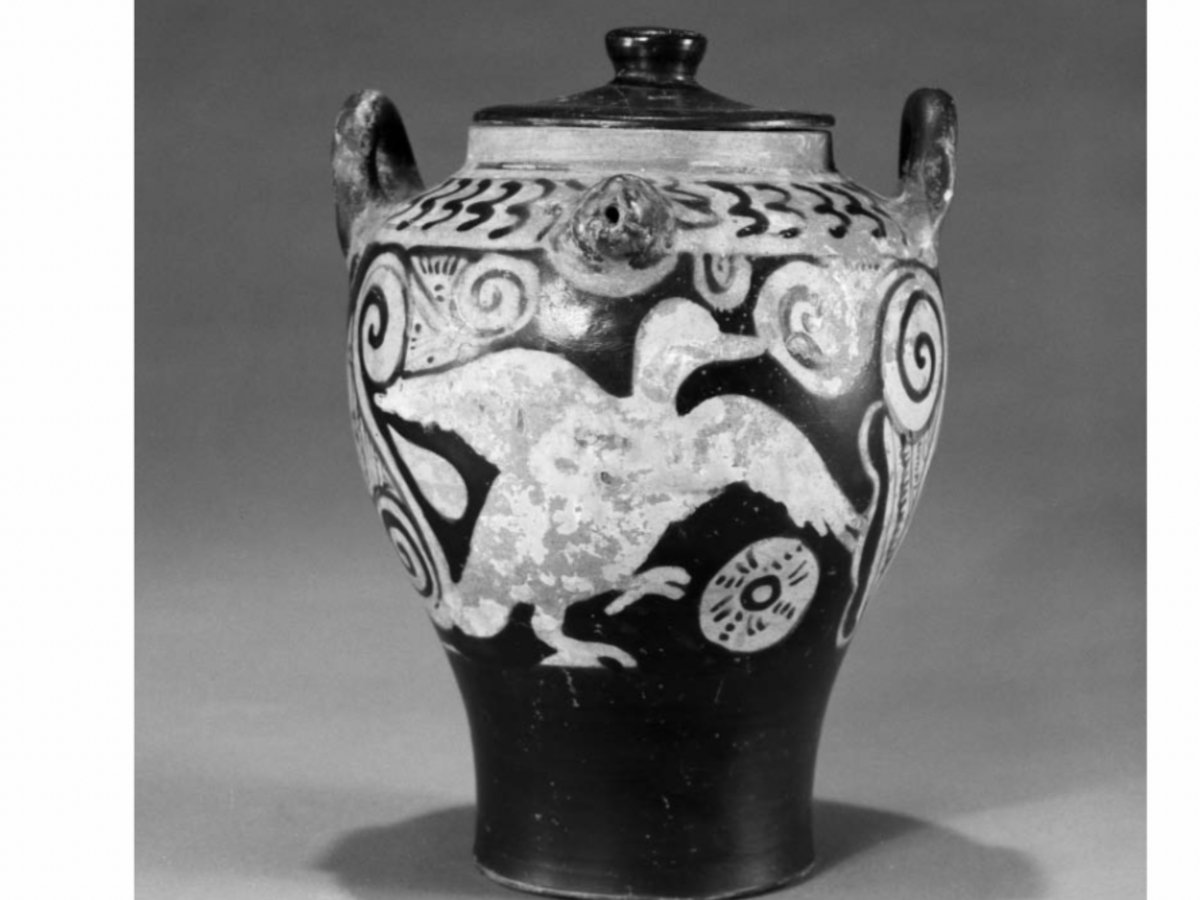 Sarah404BC's tweet photo. "On Ilkla Moor Baht 'at" …… where the ducks play football! #IlkleyMoor
#Etruscan Red-Figure Spouted #Lebes with Lid, Workshop of the Full-Sakkos Painter
#Detroit IA https://t.co/JxrQe9XiFg