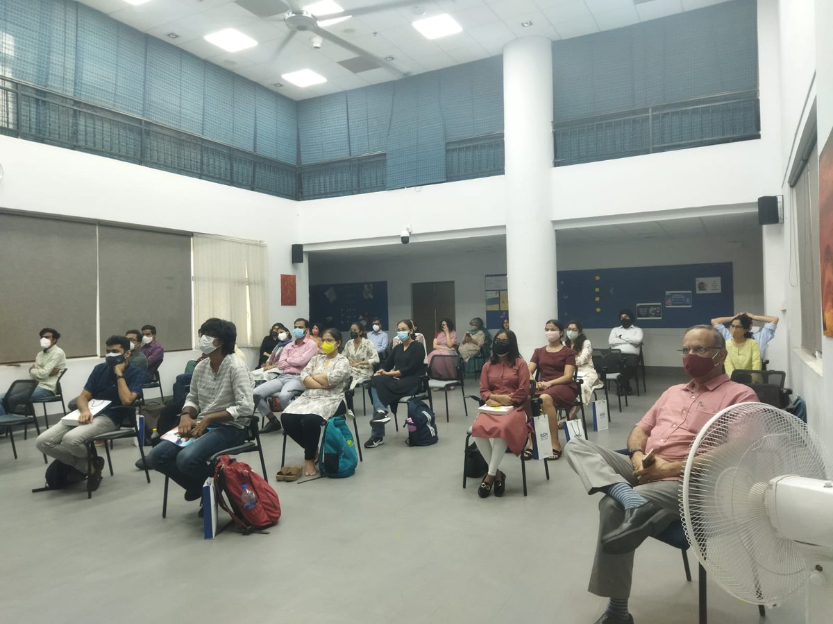 ISDM_ORG_IN's tweet photo. Aaaand they're off! 
The class of 2021-22 of PGP DM has begun its journey of learning, collaborations, ideas and friendship in our journey towards realising our dreams of creating social impact and change. #developmentmanagement #leadership #LifeatISDM #socialimpact #changemakers https://t.co/tFgKdj4mOR