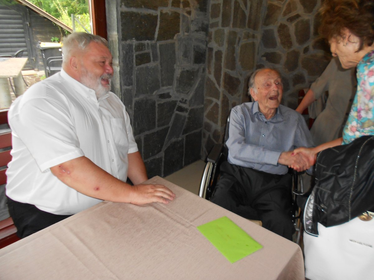 Jože Pogačnik praznuje 105 let. Partizan, gospodarstvenik, predsednik občine #Domžale. <a href="/visitdomzale/">Visit Domzale</a>