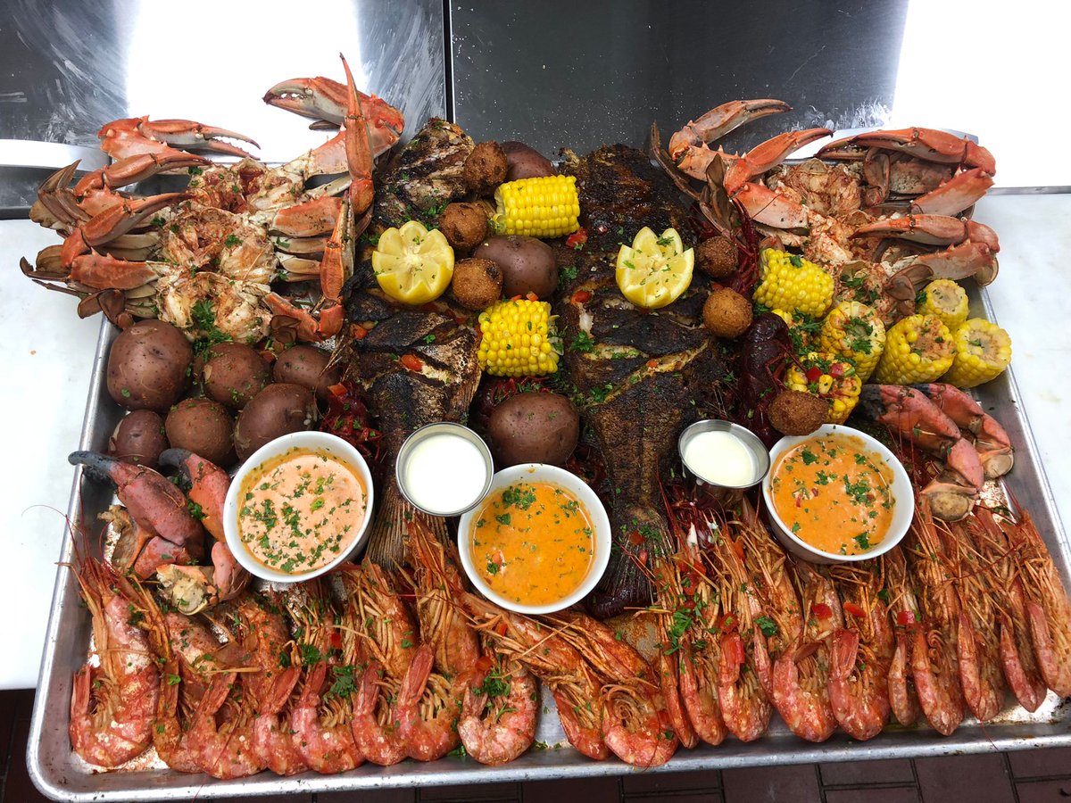 cajun_greek's tweet photo. Oh, my #Foodness... That's a big #Yummy #PLATTER! 😲❤️😋🔥 #Tuseday #CajunGreek #Seafood #Restaurant #LocalsFavorite #Galveston #Texas https://t.co/x43hio1djl