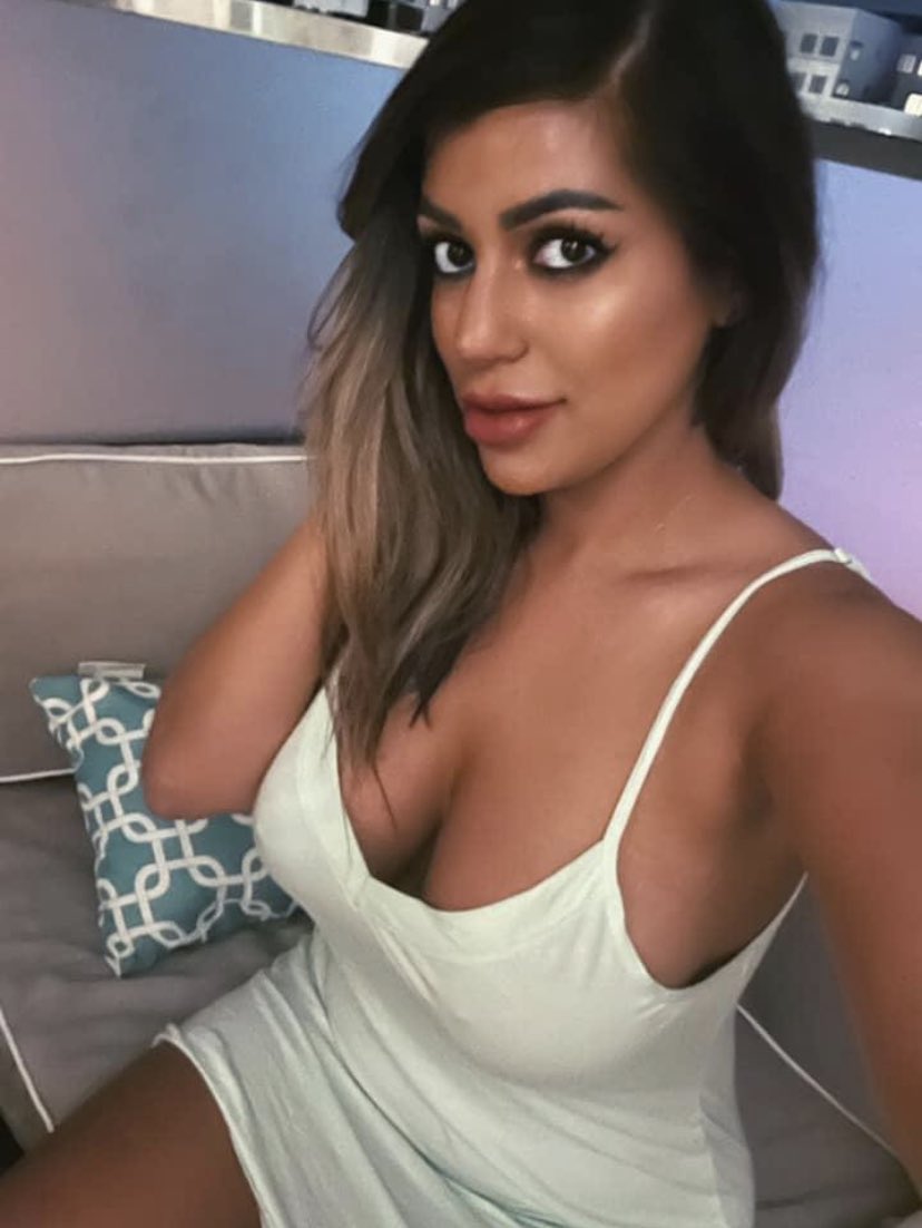MARYAM70116071's tweet photo. 24hours massage best massage runu massage +1 (2193514291)#dammammassage #dammammassagebodytobody #dammammassageinhotel #dammammassagecenter #bodytobodymassage #dammamonly #dammamgirls #massage_in_dammam:https://https://t.co/0uDjLtOdzc https://t.co/yYgIAgnOQ0