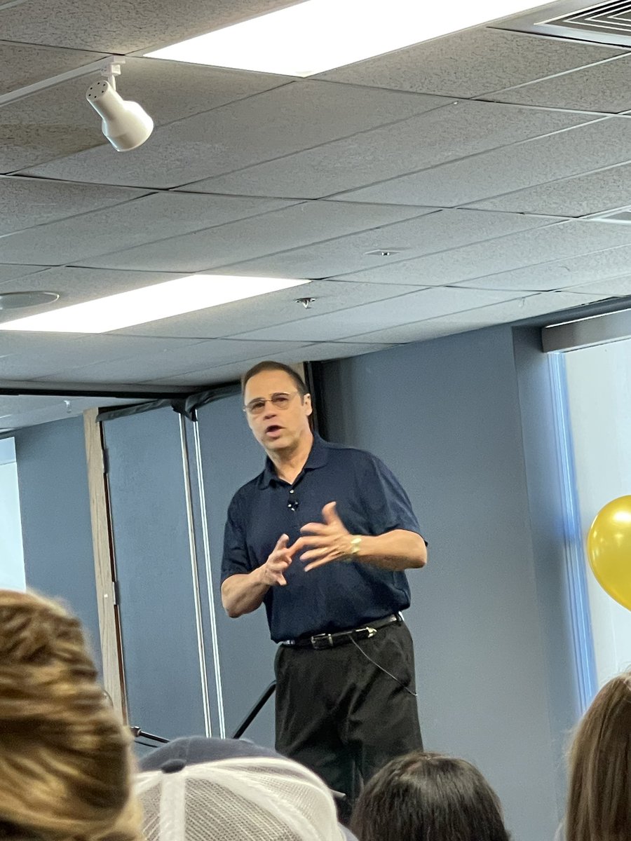 Mrs. Chavis tweet media