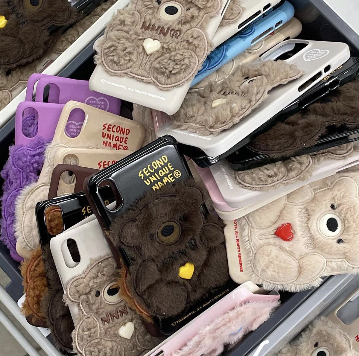 ppcrnying's tweet photo. #pyngpre (pre 🇰🇷) youngboyz sun case - sun case patch fur bear🧸อย่างอื่นก็รับพรีนะคะ
🧤1,150 บาท (ส่งฟรี)
*ไอโฟน ซัมซุง
✈️ ถึงไทยหลังออกจากเกา 9-15 วัน
#พรีออเดอร์เกาหลี #พรีเกาหลี #suncase #youngboyz #เคสไอโฟน #เคสซัมซุง #เคสโทรศัพท์ #เคสมือถือ #พรีออร์เดอร์เกาหลี #เคสเกาหลี https://t.co/e1gwPcKPUl
