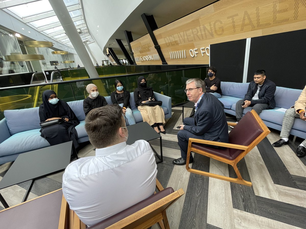 MMorley_JCP's tweet photo. A brilliant #Kickstart expo held in the iconic @LondonStadium which hosted over 50+ employers across London &amp; Essex and saw over 1000+ young people connecting with opportunities on offer. #PlanForJobs https://t.co/jiA3kXJ1Y3