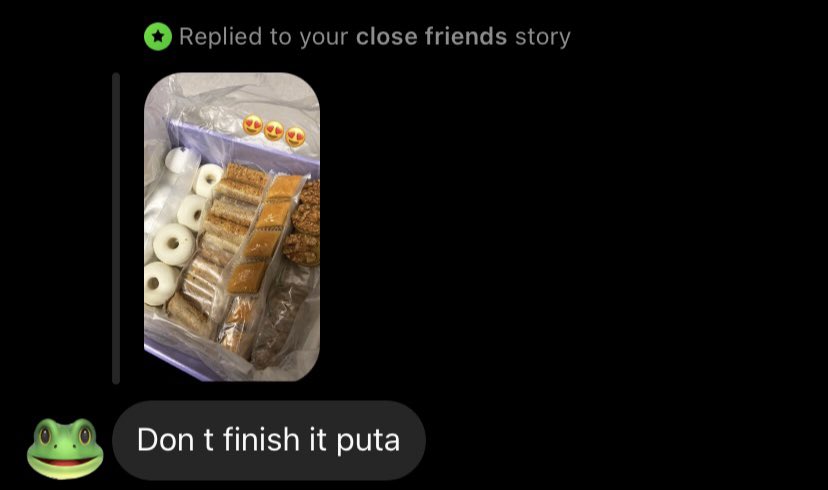 AndiFiggs's tweet photo. En esta casa puro amor, respeto e intercambio de culturas. Yo publico Tunisian sweets y esto es lo que responde mi flat mate tunecina. https://t.co/huBPJECWZ5