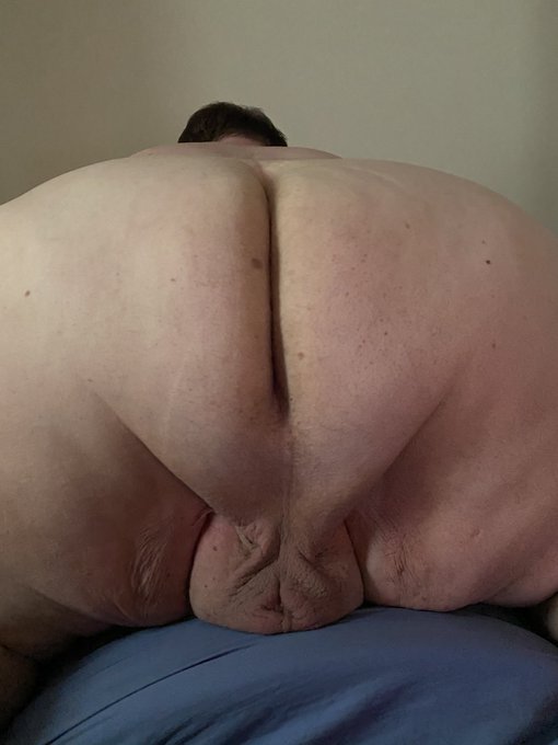 I need to be rimmed! https://t.co/EY0WzNlXWn