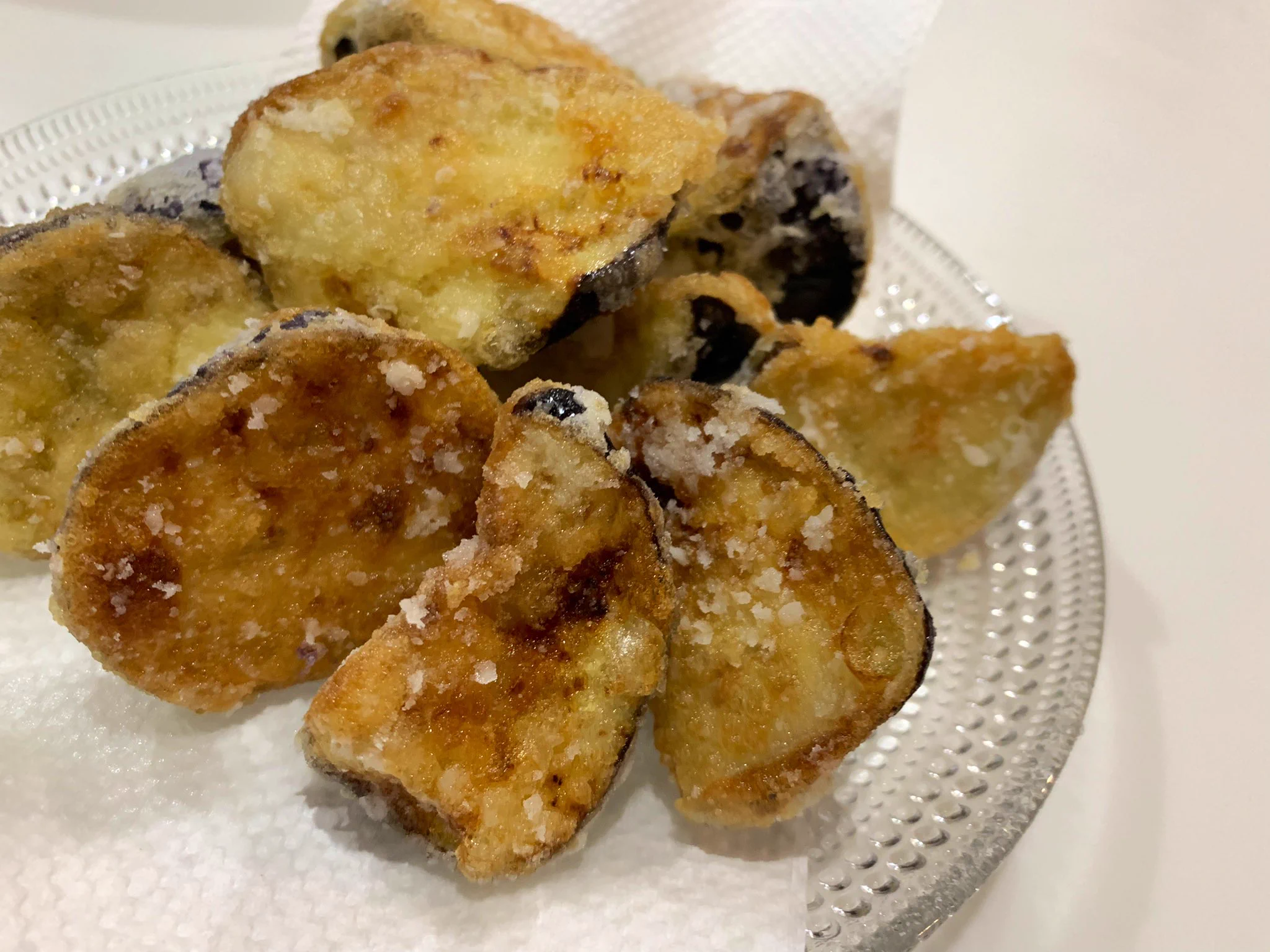 リュウジさんのレシピには日頃大変お世話になっていますが、これは特に神がかってる。美味しすぎる。
唐揚げ大好き&なす苦手な娘（小一）の大好物になりました！人生変わる美味しさ！！  