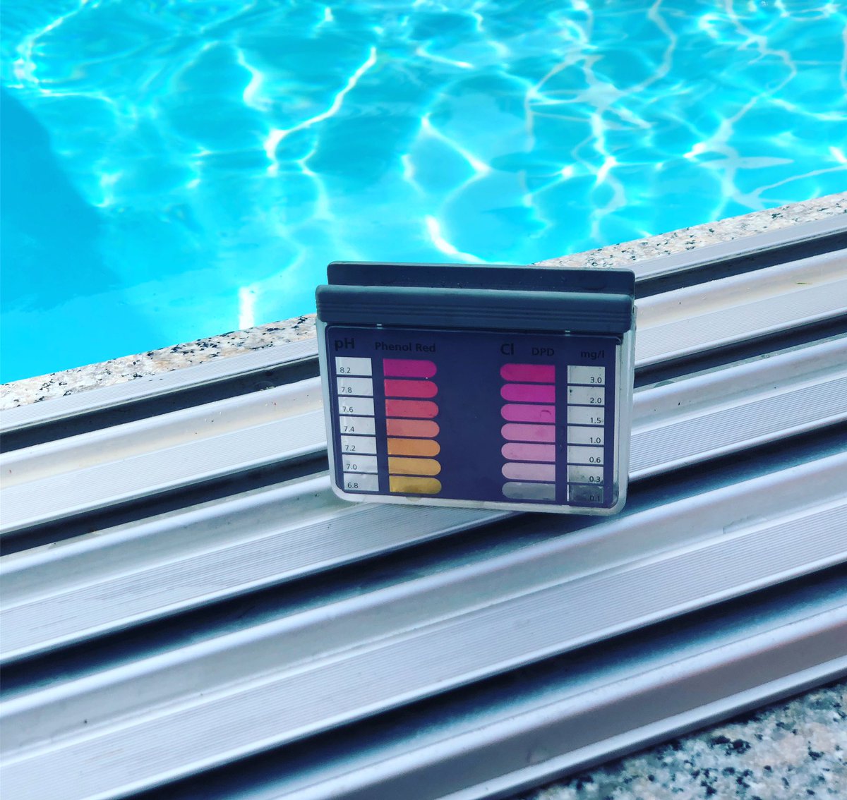 peterbuilder11's tweet image. #Poolpflege und #Poolreinigung dazu gehört nicht nur der #PH und #Chlor #Wert sondern ebenfalls die #reinigung der #Beckenwände und des #Boden dies kann man z.B mit einem #Reinigungsroboter erledigen  youtu.be/GsRXg8F6se8 #poolbau #wasserpflege #roboter #poolwasser