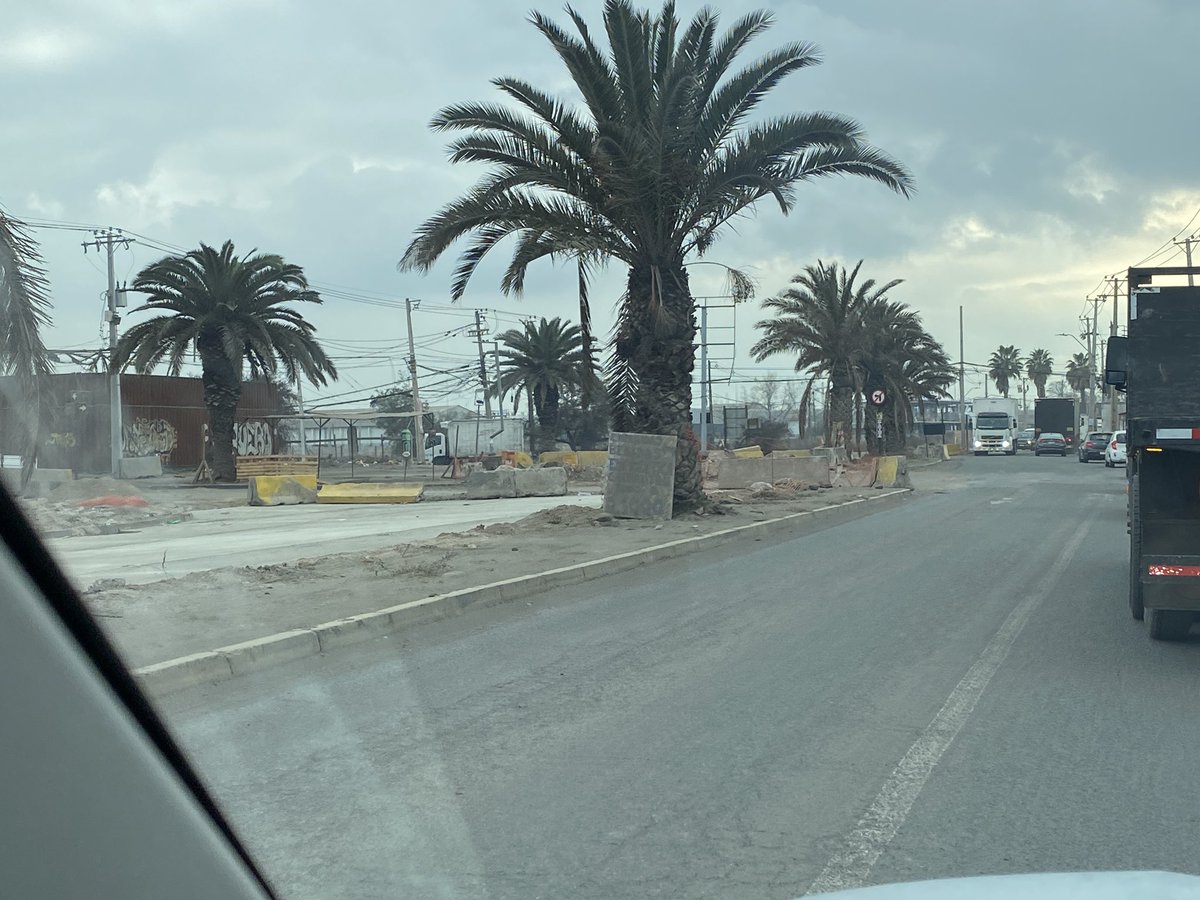 abarsenn's tweet photo. @LampaCL tacos todos los dias.. lunes 11 am y nadie trabajando.. sector La Montaña…quien responde???? Por favor municipalidad de Lampa haganse cargo. #lamontaña https://t.co/A48wxdTss6