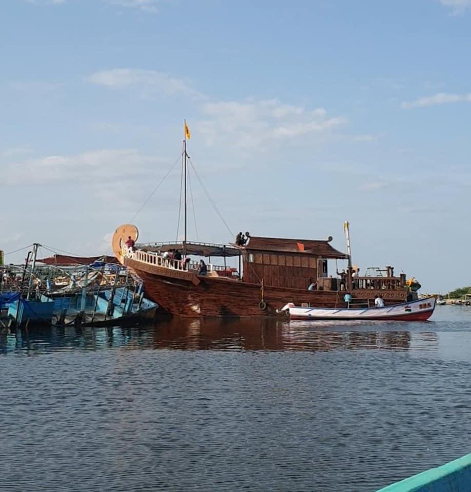 Amazing Ship in #PonniyinSelvan Shoot set 💥

#ChiyaanVikram #JayamRavi #Karthi #AishwaryaRai #Trisha #AishwaryaLakshmi