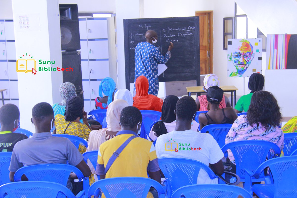 MediatechBargny's tweet photo. Soucieuse de la #réuissite des #élèves de la Ville, la Médiathèque en collaboration avec le Lycée a organisé les journées de #Synthèse afin d'aider les #candidats à réviser l'essentiel.
Nous remercions les #Professeurs qui ont assurés les cours et les partenaires. #Bac21 #Bargny https://t.co/ODE3X2xlLs
