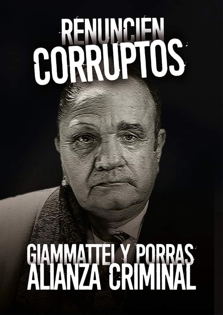 CPizote's tweet photo. Nos sumamos a la necesidad de paralizar el país. Nuestros pueblos muriéndose por el mal manejo de la pandemia y estos políticos miserables robando todo. Jocotenango presente. https://t.co/COoToLkbno