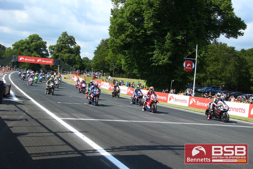 helperformance's tweet photo. R4 of the BSB takes place this weekend at Thruxton circuit - one of the fastest and most demanding circuits on the calendar from its long, fast straights and flowing corners to tight, demanding Complex and Chicane sections. 

Who’s excited?

📸 Double Red

#bsb #teamhel #ridehel https://t.co/htnyxIInAM