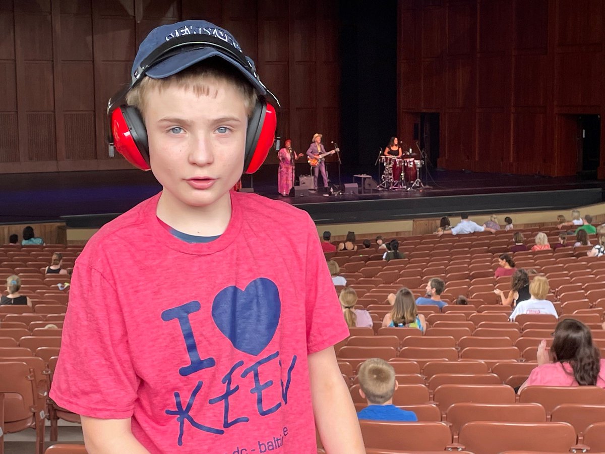 KEENGreaterDC's tweet photo. Thank you @Wolf_Trap for donating tickets to "Dan and Claudia Zanes with Friends" to #KEENGDC! Our #KEENathletes had a great time on Saturday! #grateful #charity #artsforall https://t.co/LXGkG49XnR
