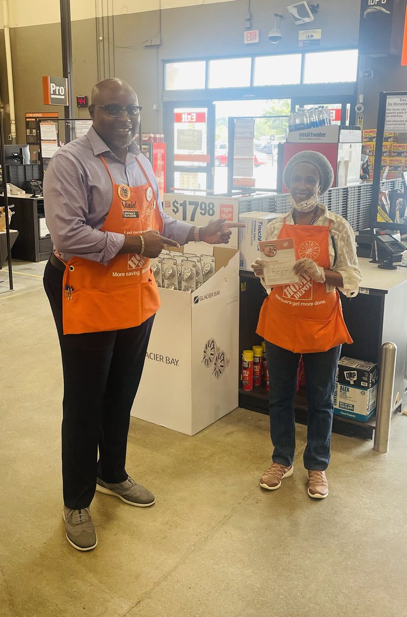 Seble from store 118 Wesley Chapel does an impressive job executing GET with our pro customers. Great job!