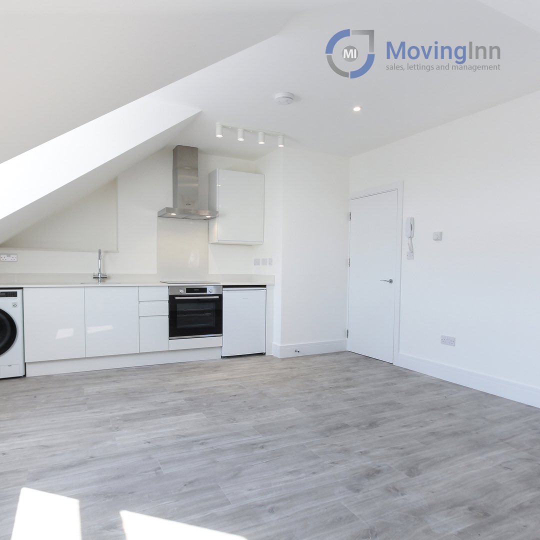 movinginn's tweet image. Check out this stunning 1 bedroom flat to rent in #Streatham, #london 😍  
DM us or Call us on 020 3542 2138to arrange viewing.
#RealEstateagent #househunting #forrent #tolet