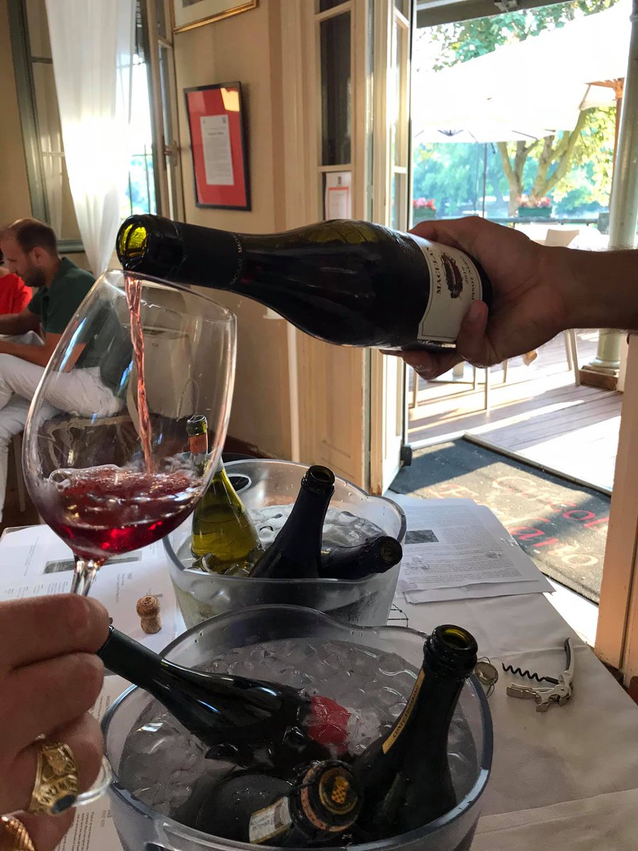 GoWine5's tweet image. Ieri a Torino ultimo appuntamento in città prima della pausa di agosto con... Piacere Pinot Nero 🍷
Al Circolo Eridano, in riva al Po, una degustazione dedicata al Pinot nero con un percorso di nove etichette da 5 differenti regioni italiane!